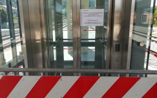 Ascensori fuori uso nelle scuole di Brindisi e provincia: via ai lavori